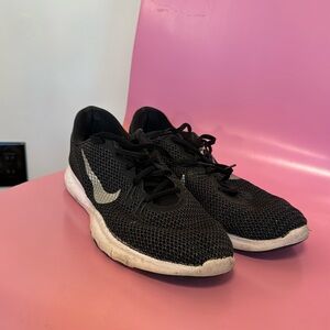 Nike Flex Training 7 athletic shoes